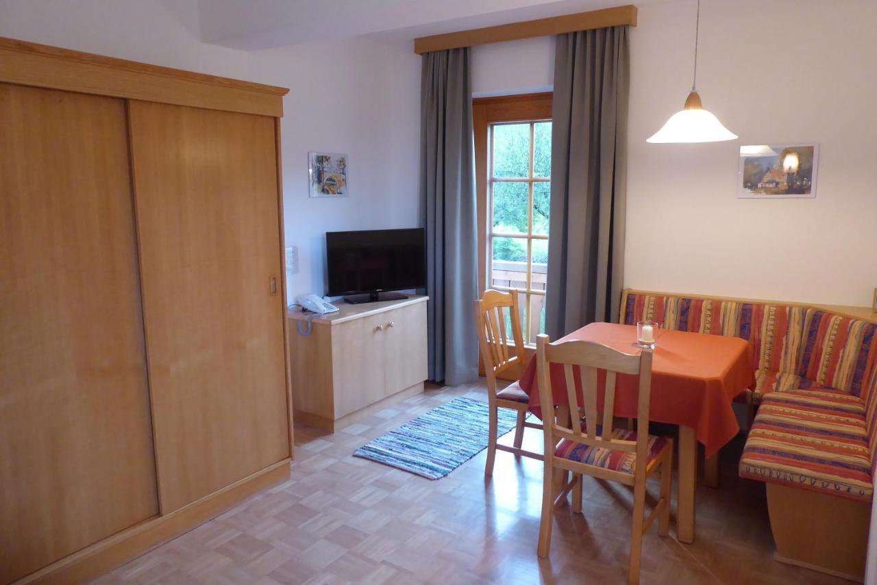 Ferienhaus Franz Weissbriach Δωμάτιο φωτογραφία